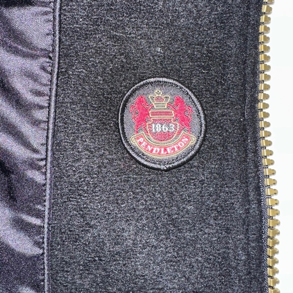 Pendleton | Women’s Maroon Plaid Wool-Blend Super Cozy Walker Coat ~ Size Large - Picture 9 of 14